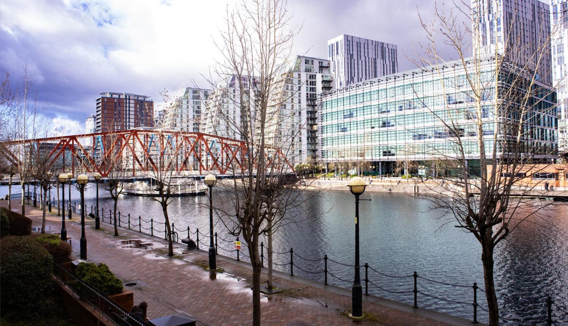 Great 2bed In Salford Quays With Water View Appartement *